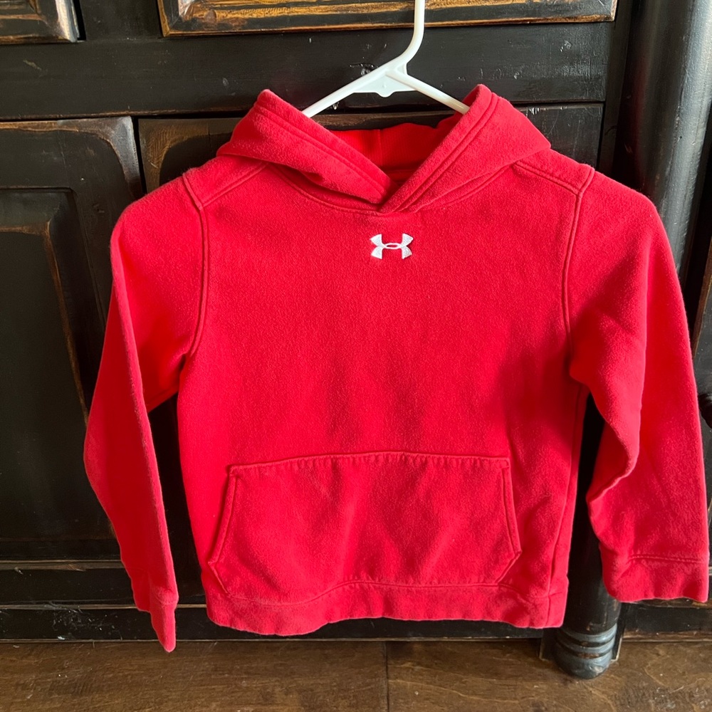 Size small under armor sweater